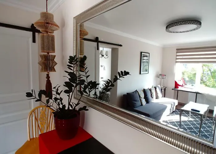 Elen White Apartment